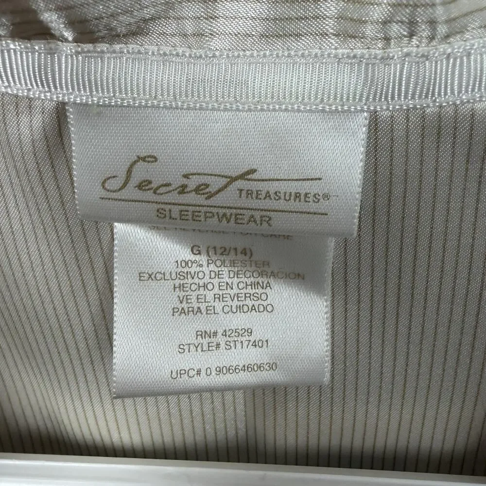 Secret Treasures womens size